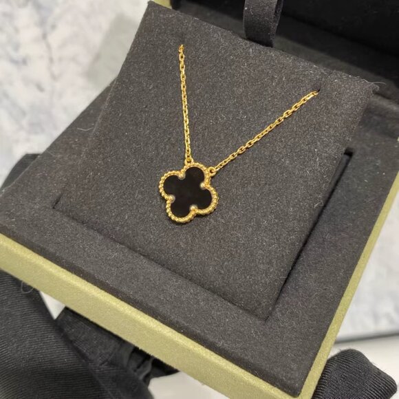 Van Cleef & Arpels Fashion Necklace - Picture 4 of 5